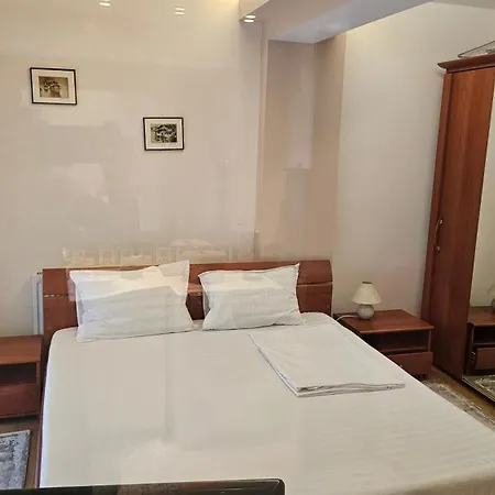Eva Apartment *
