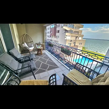 Eva Apartment *