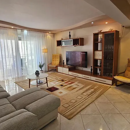 Eva Apartment Mamaia